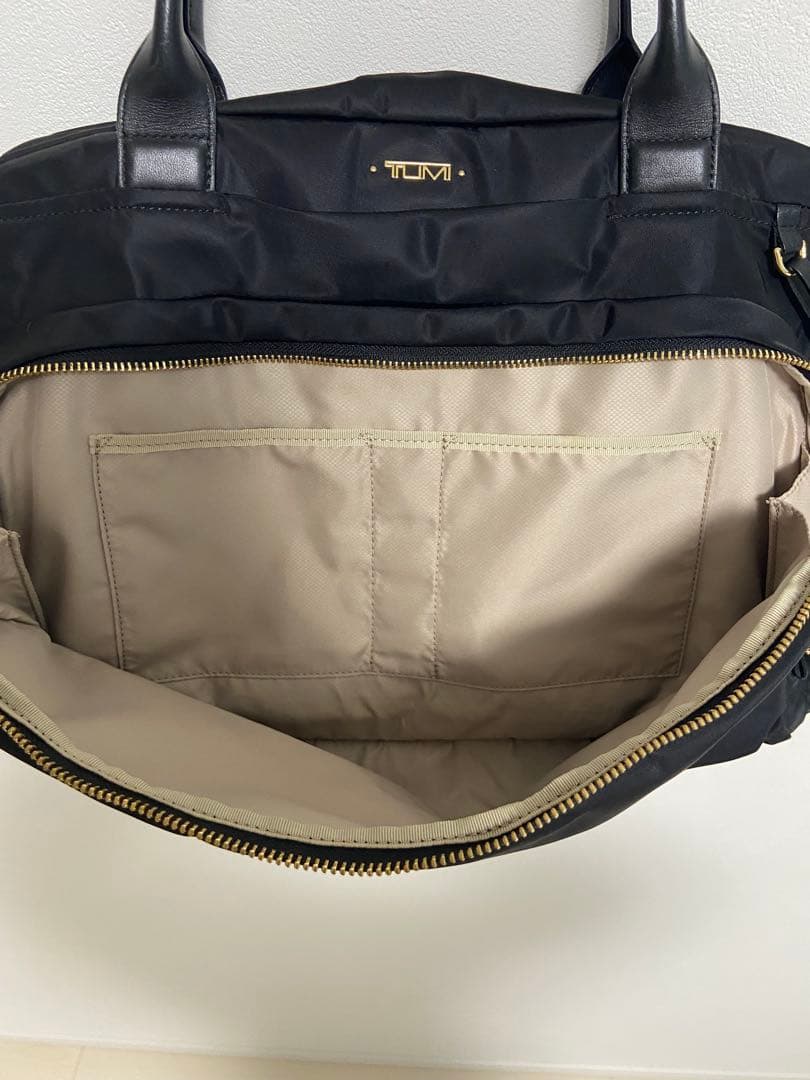 TUMI ボストンバック