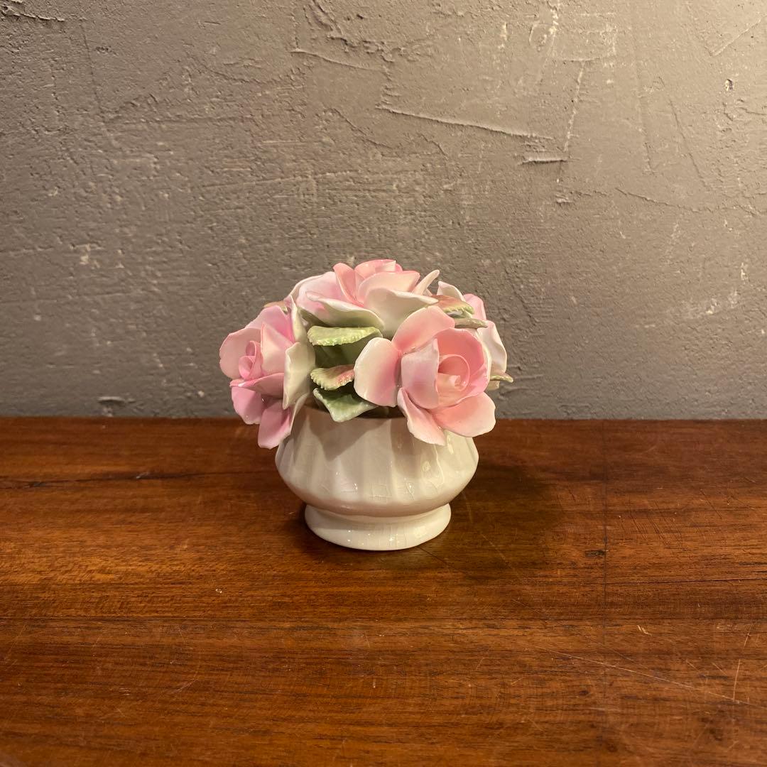 a 英国製E STRATFORD 陶器製バラ 花置物 オブジェ ギフト
