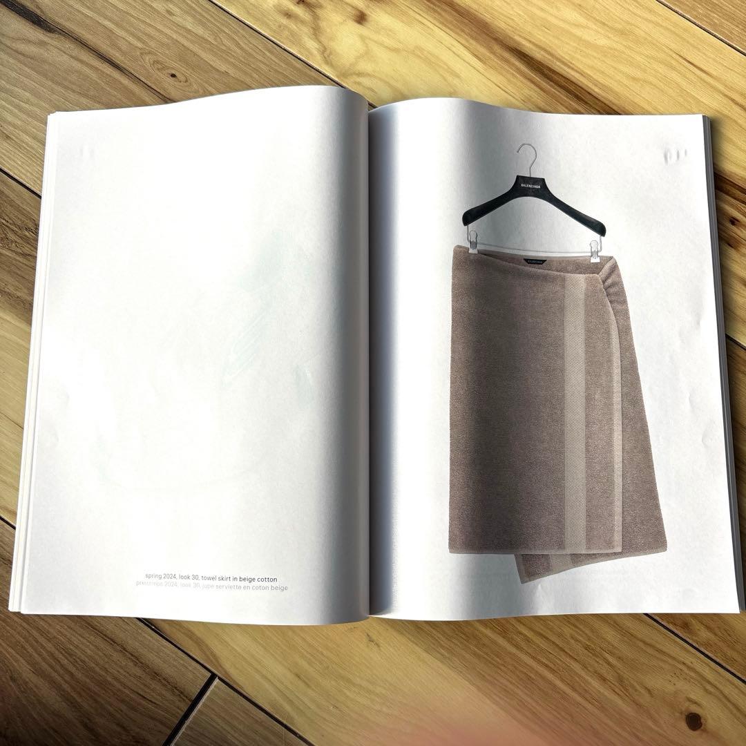 小物 BALENCIAGA ARCHETYPES