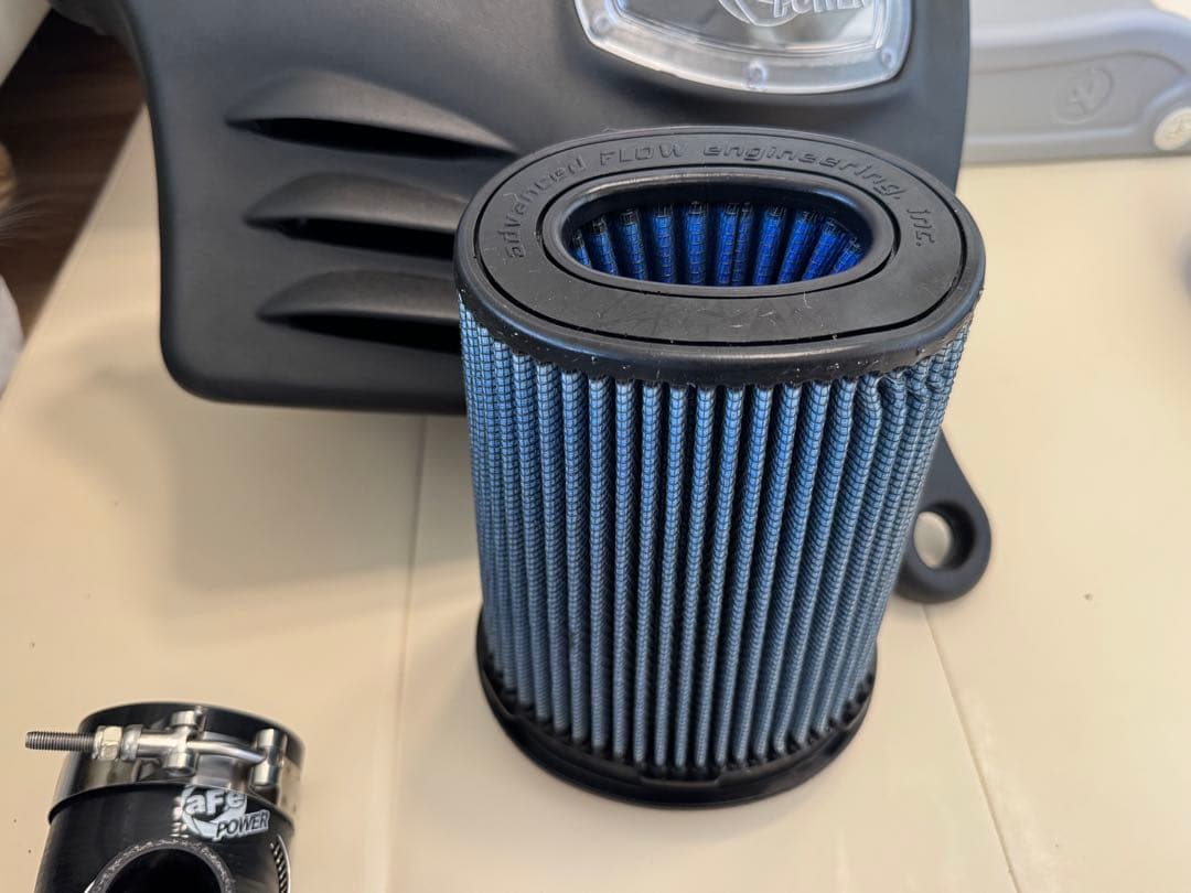 BMW F30 320d N47 aFe エアインテーク　F31