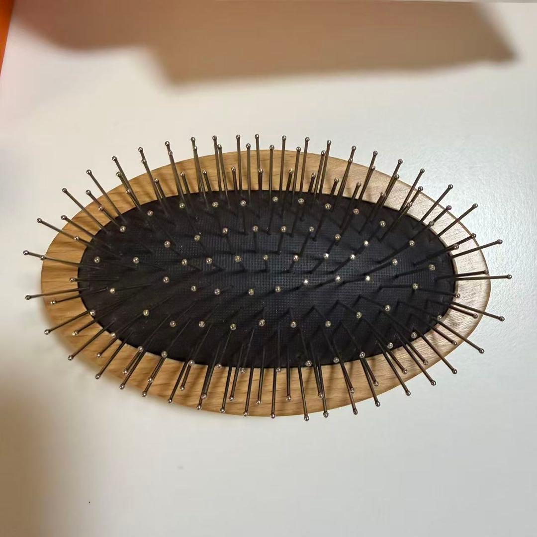 新品未使用　エルメスロゴが可愛い【HERMES】天然素材 ドッグブラシ