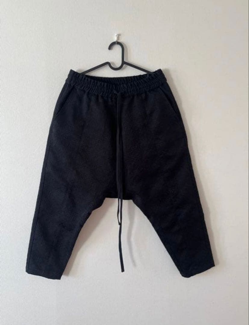 rdv o globe 黒 サルエルパンツ テクスチャー生地