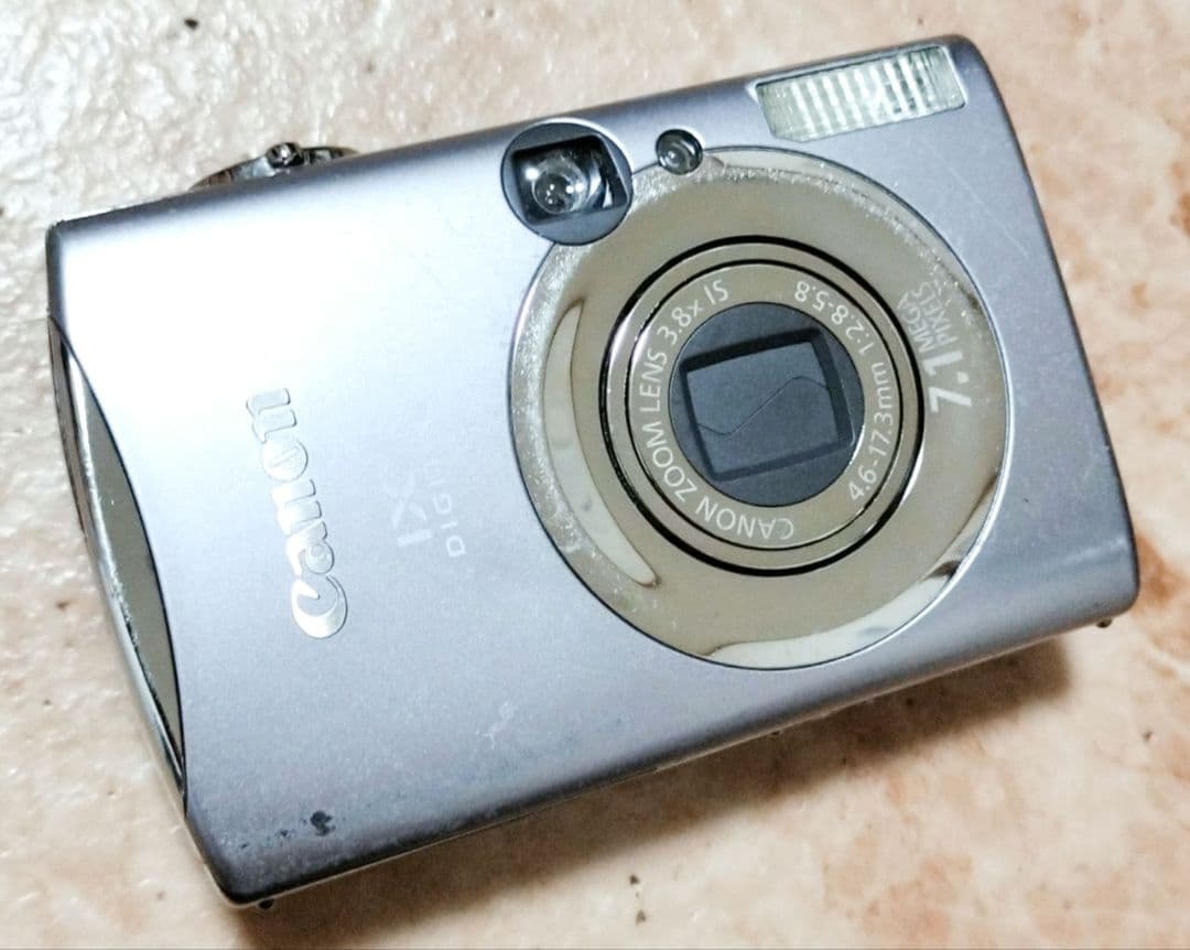 CANON IXY 900IS　デジタルカメラ　ジャンク