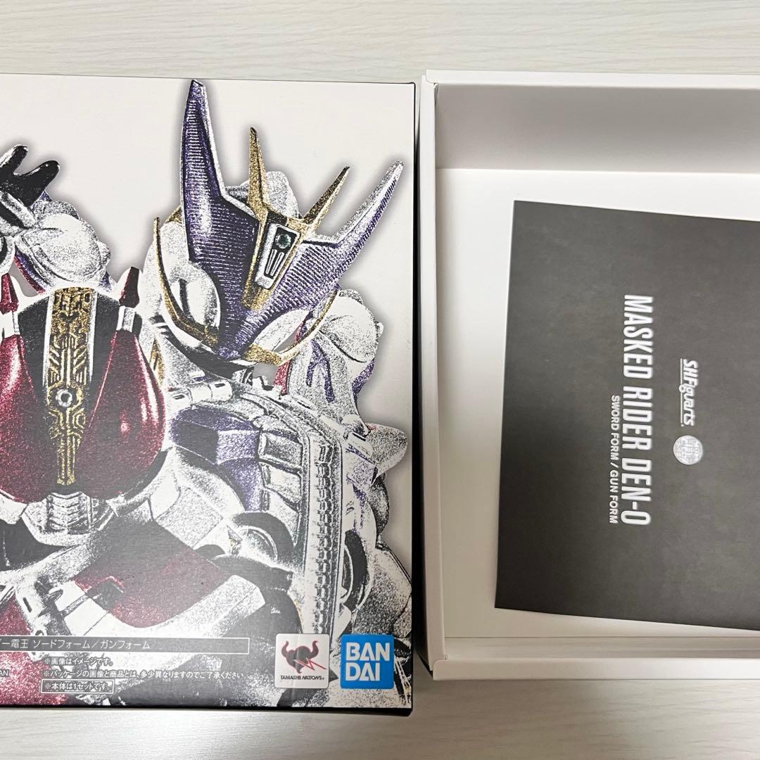 仮面ライダー電王 S.H.Figuarts真骨彫　ソードフォーム.ガンフォーム