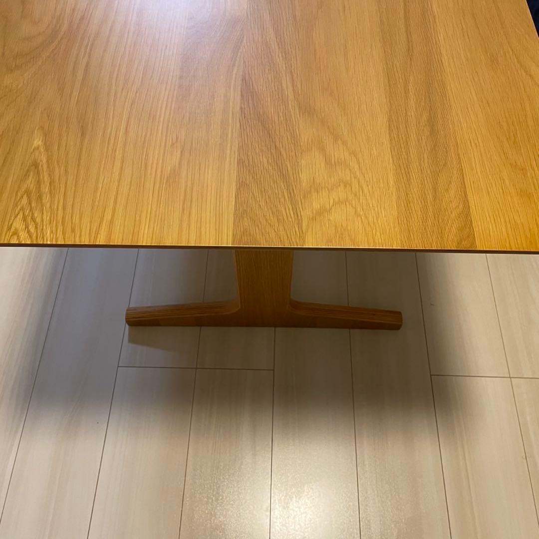 【Q】リビングでもダイニングでもつかえるテーブル・２・オーク材