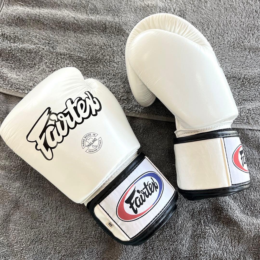 Fairtex ボクシング ムエタイ グローブ ホワイト10oz