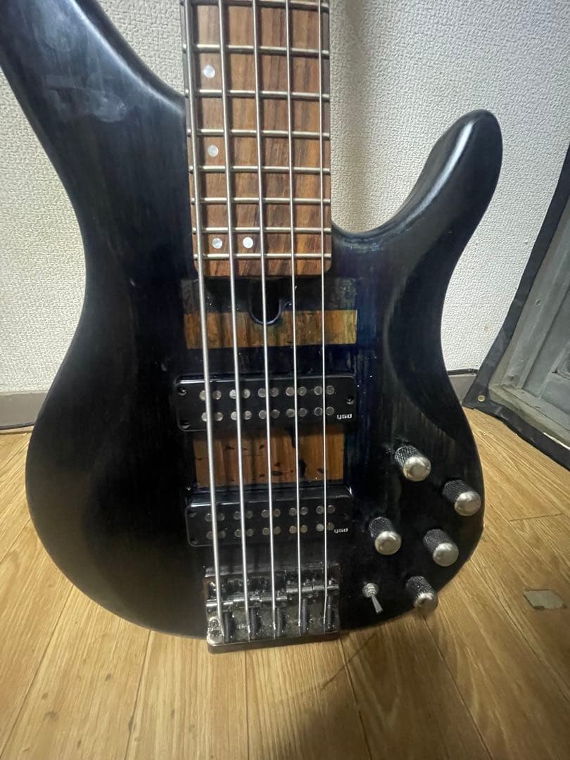 YAMAHA TRBX505 5弦エレキベース