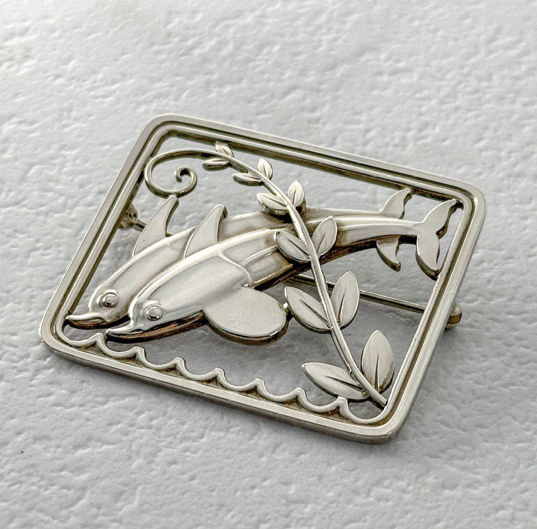  　ブローチ　251　イルカ　リーフ　シルバー　925