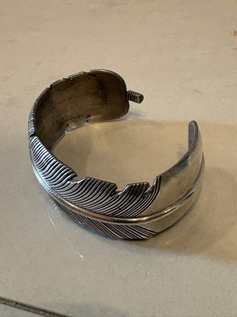 【24時間限定特価】ハーヴィーメイス　フェザーバングル 25mm