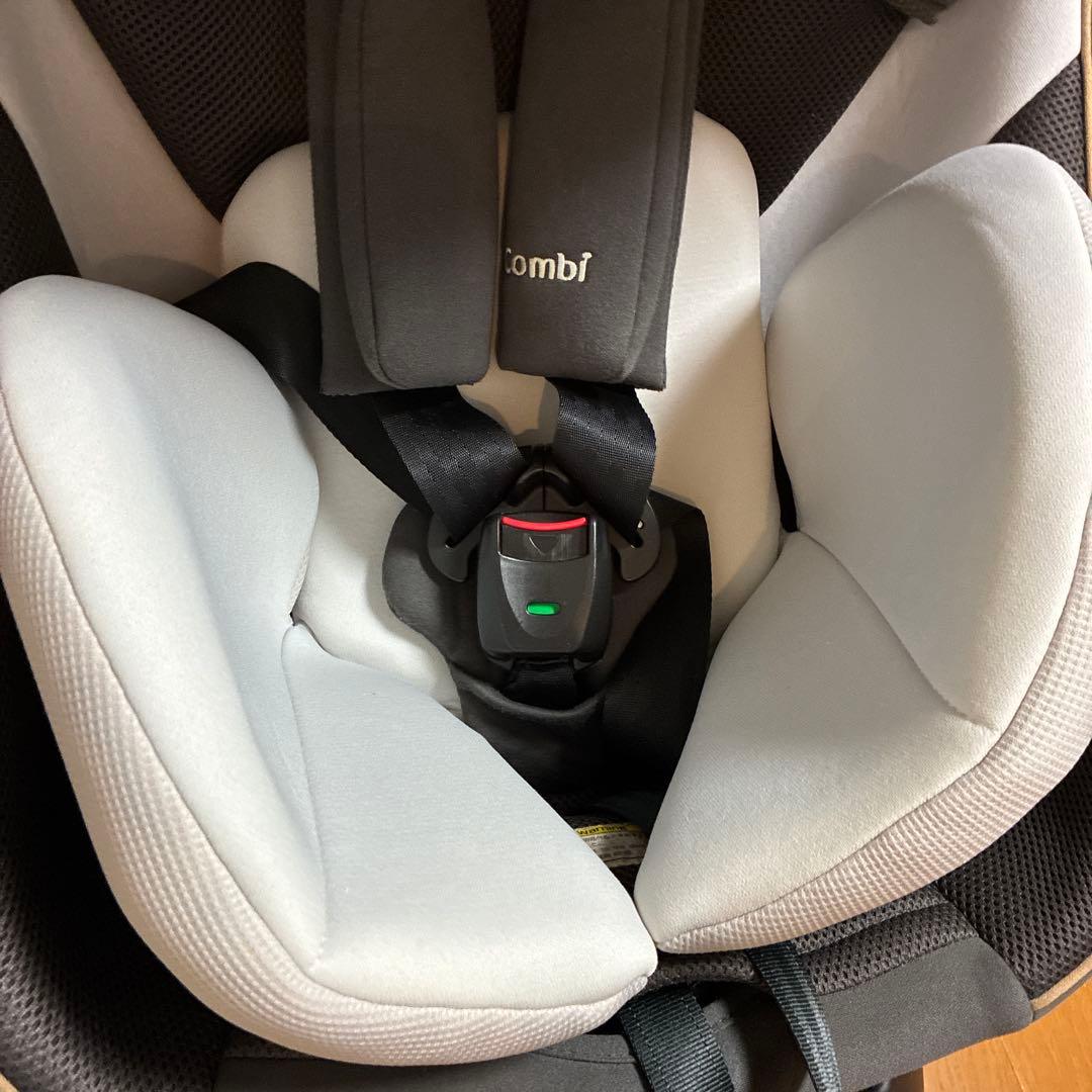 れ*の様 美品！！コンビ クルームヴ 車用チャイルドシート