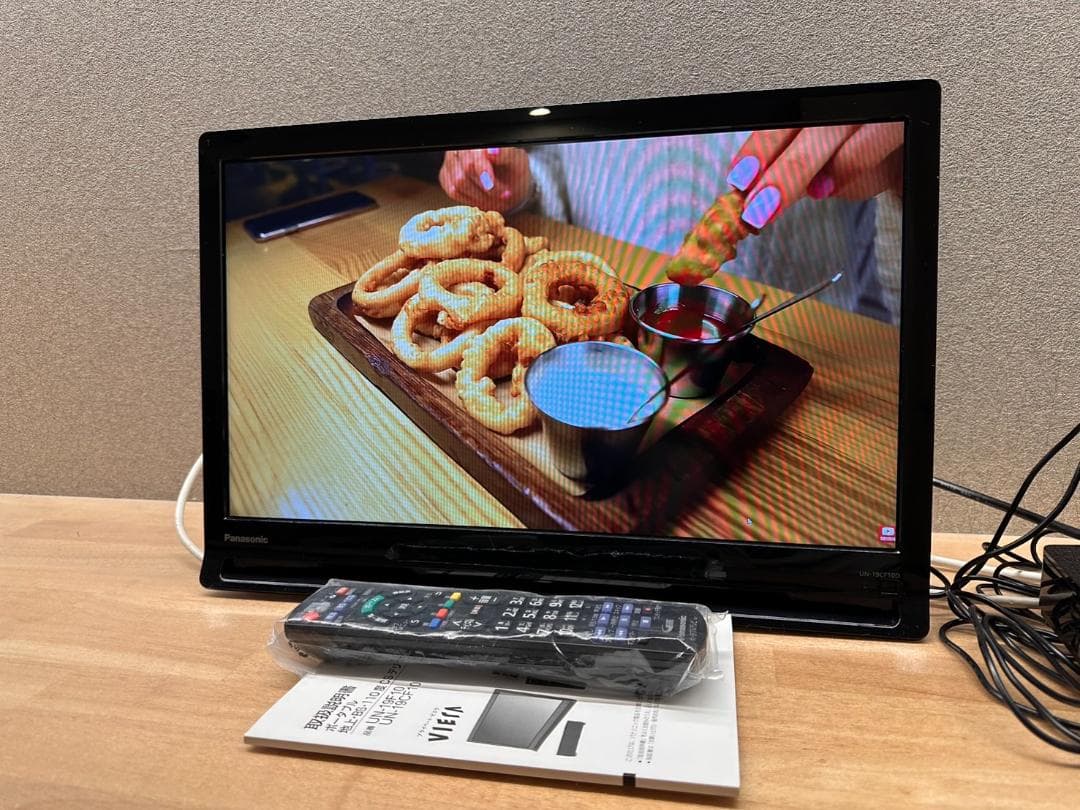 パナソニック　ポータブルテレビ UN-19CF10　21年製 未使用に近！