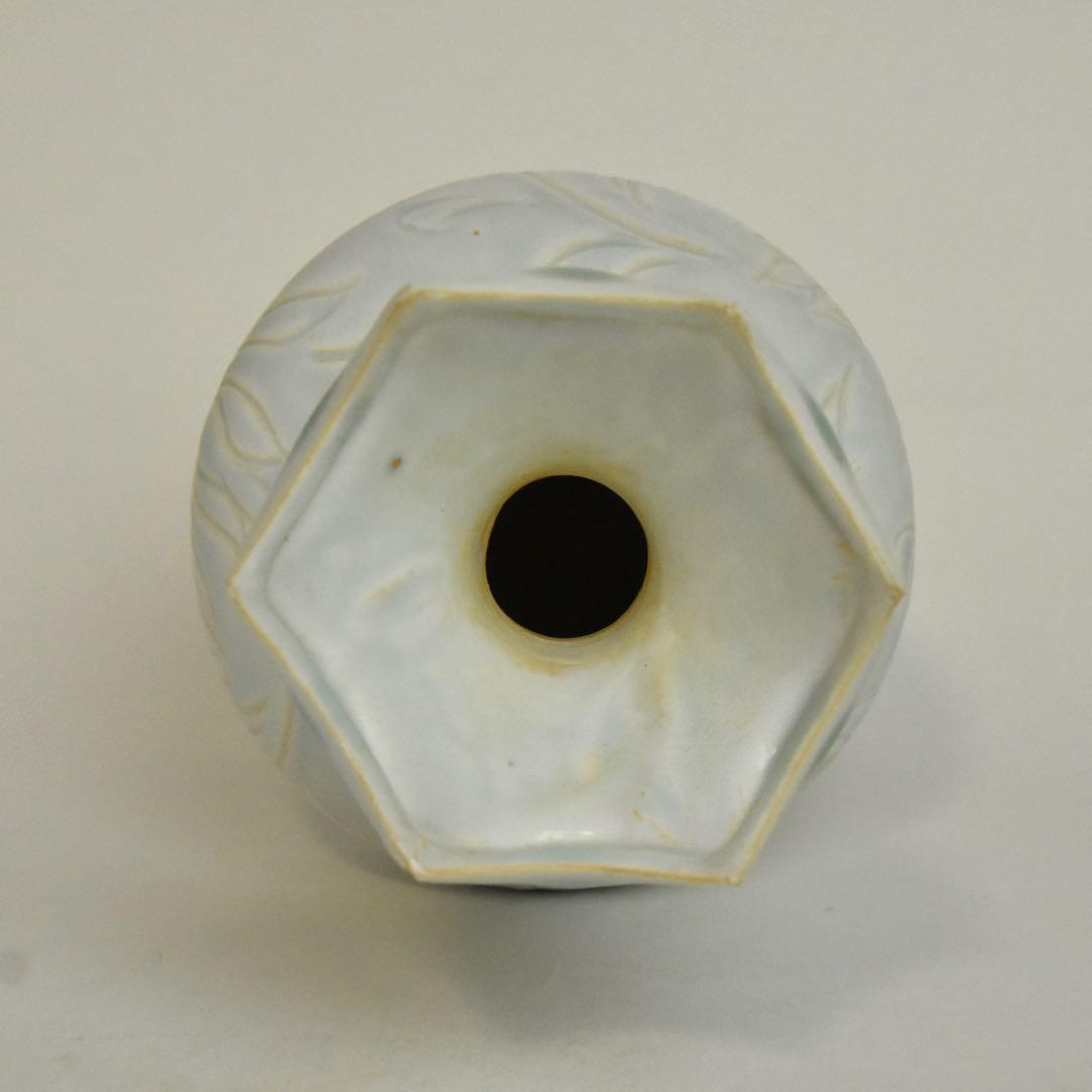 北宋　景徳鎮　青白磁　蓮華文瓶　中国陶磁器