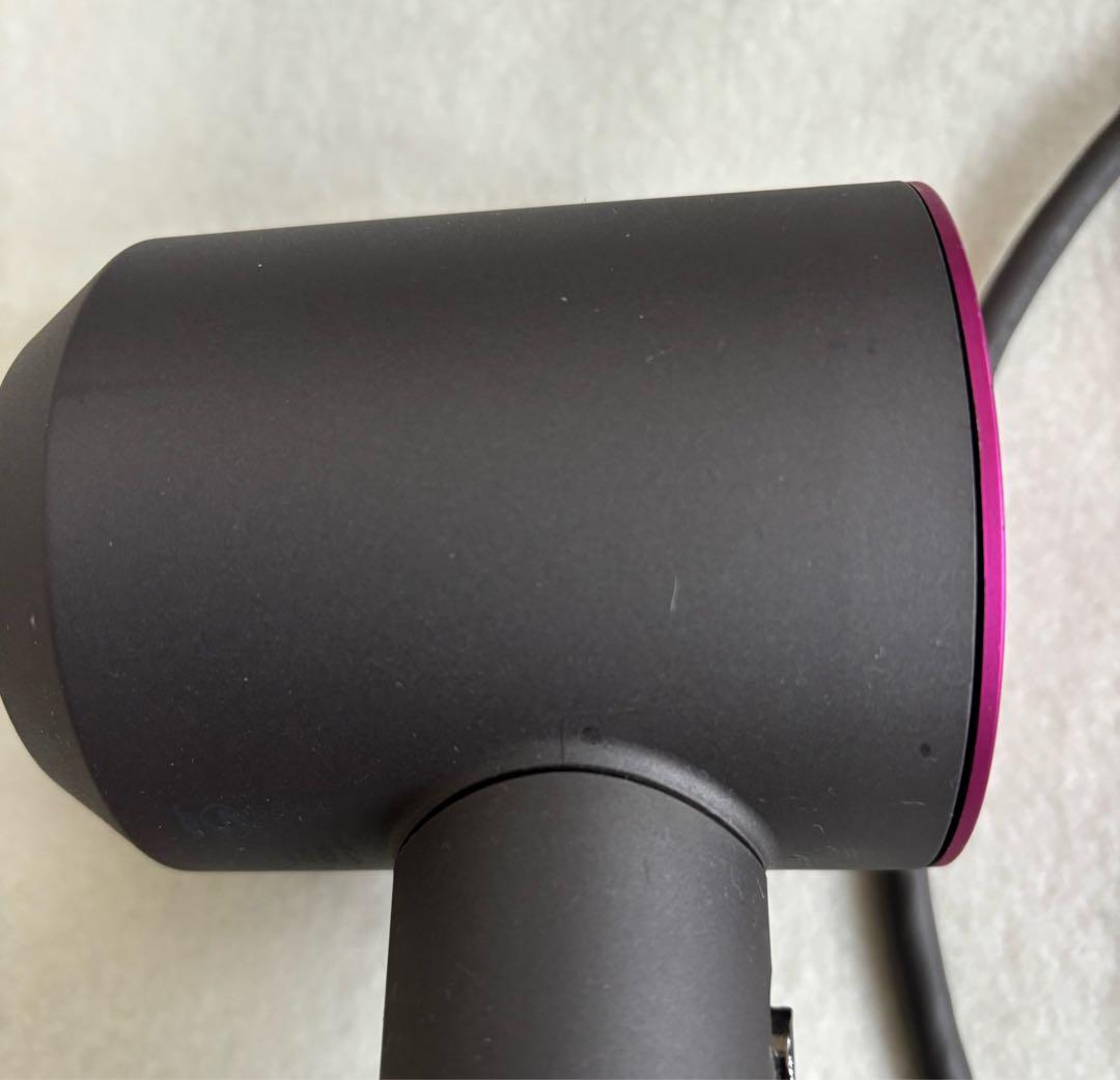 Dyson Supersonic Ionic ヘアドライヤー