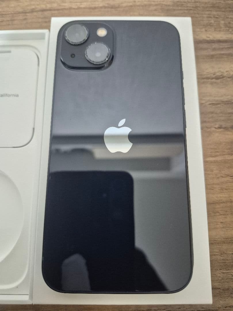 Apple iPhone13　128GB 本体 SIMフリー