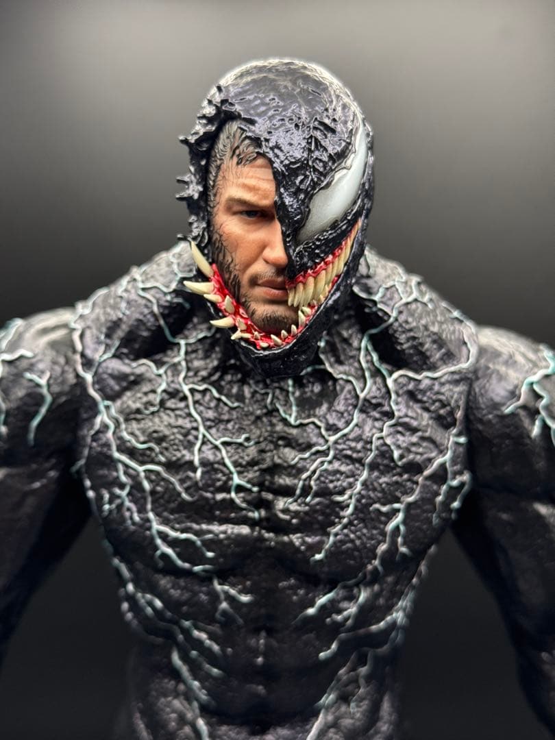 ホットトイズ ヴェノム：レット・ゼア・ビー・カーネイジ