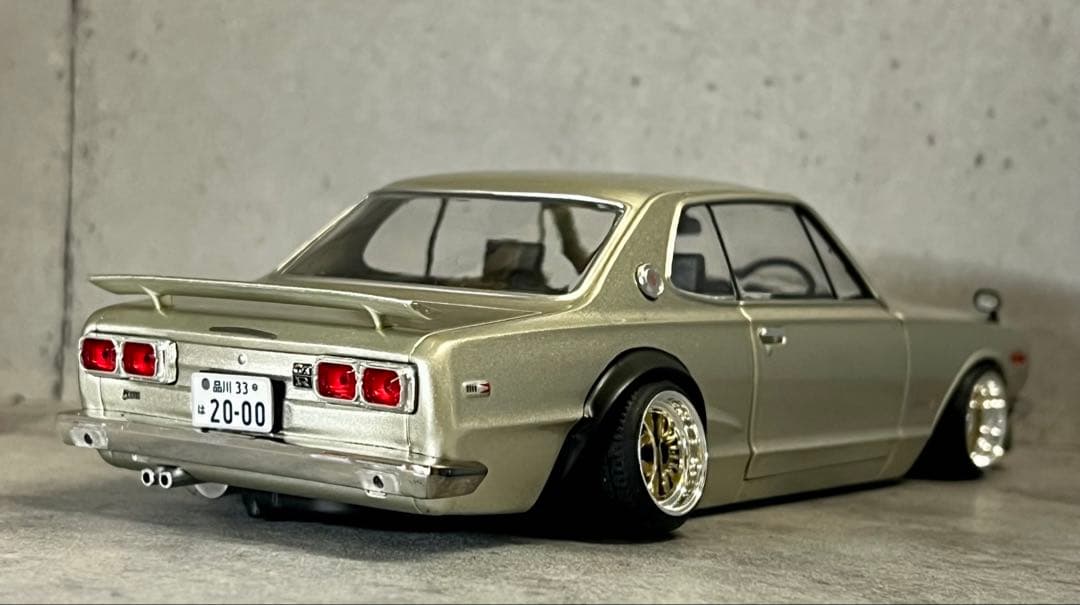 国産名車 1/24 ハコスカ カスタム モニター付 ガレージ ジオラマ DVD