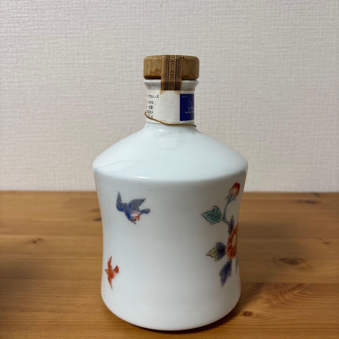 サントリーウイスキー　エクセレンス　有田焼　陶器ボトル　未開封