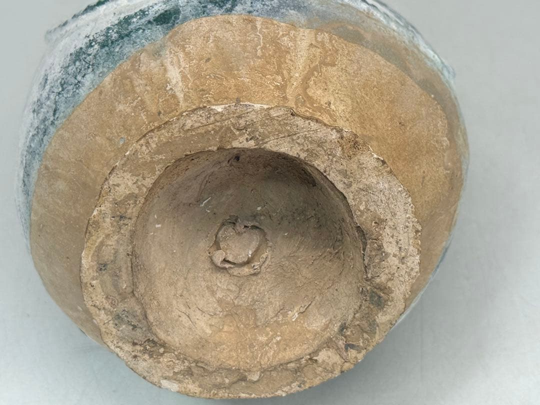 中国　緑釉壺　銀化　古陶器　送料込み250703