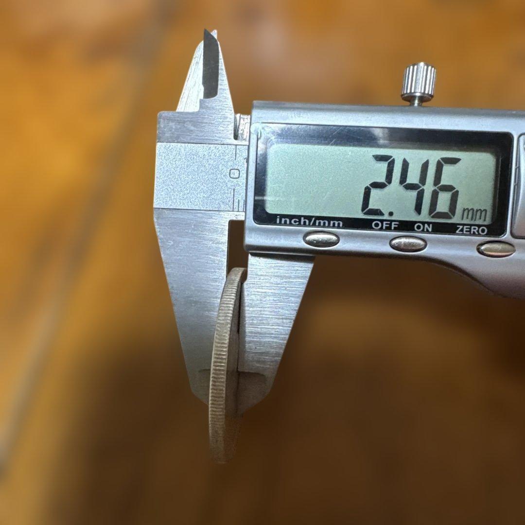 アメリカ　ピースダラー1ドル銀貨　1922年未流通に近い　本物保証