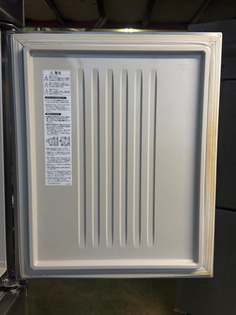 2012年 ホシザキ縦型冷蔵庫 625x650x1890