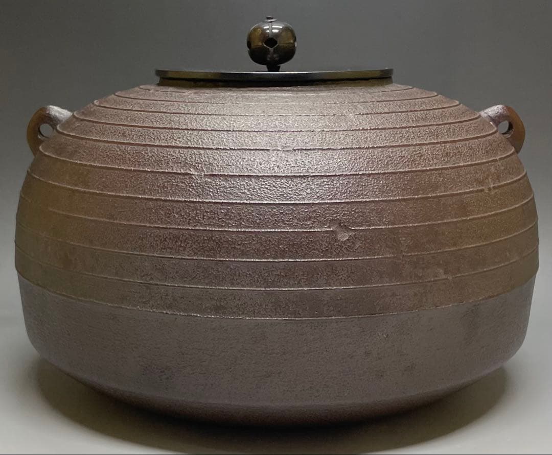 momotoi　人間国宝　高橋敬典　平丸筋入釜　茶釜　共箱　C 50