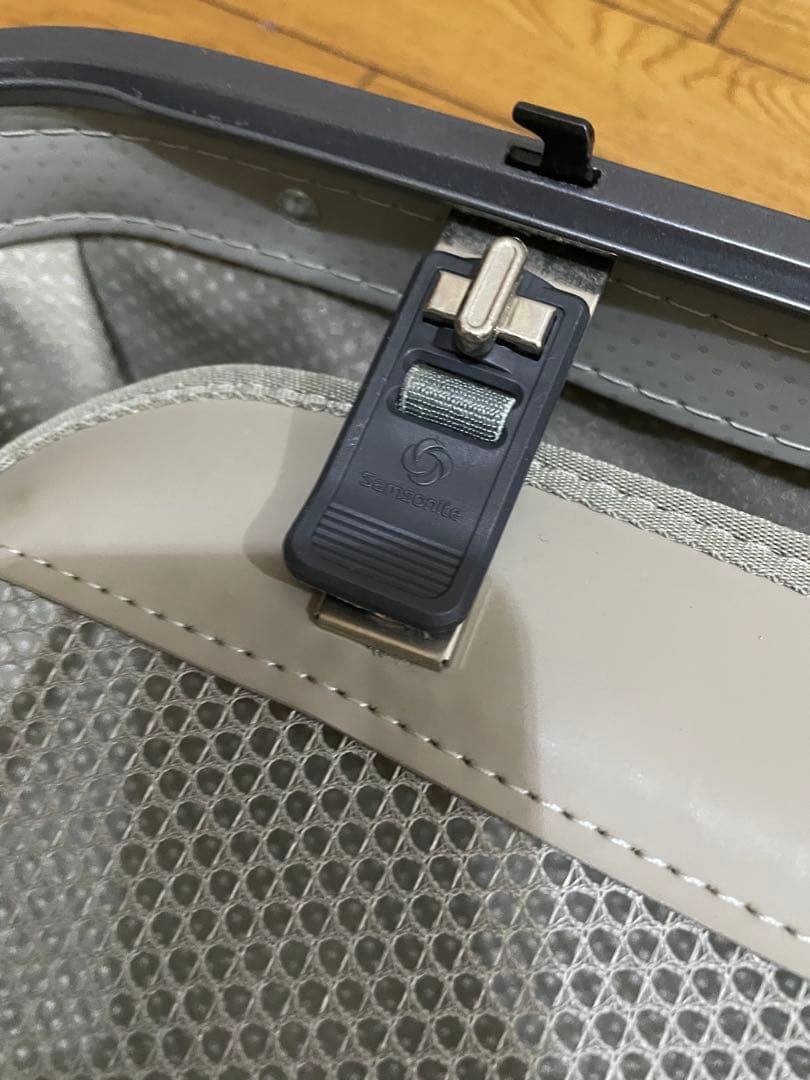 値下スーツケース　キャリーケース　2L 旅行カバン　サムソナイト大型　10日間〜