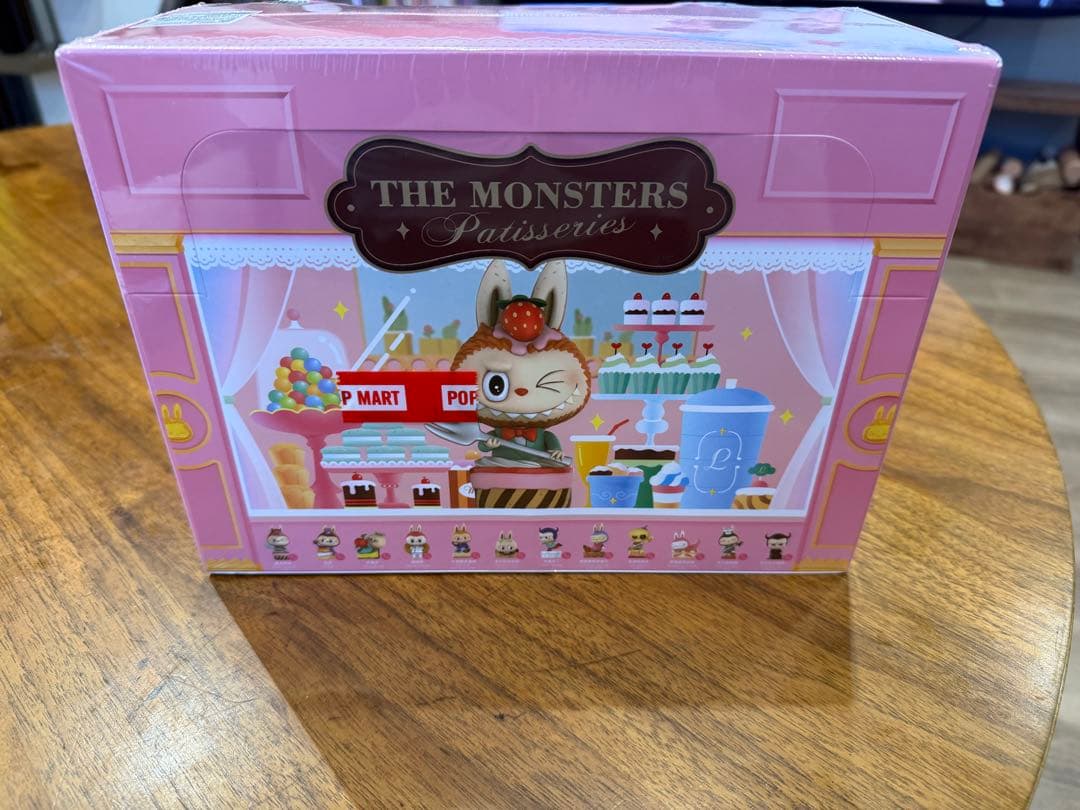 ポップマート LABUBU ザ・モンスター・パティシエシリーズ アソートボックス