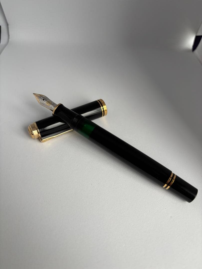 ペリカン　M400 黒軸　Mニブ