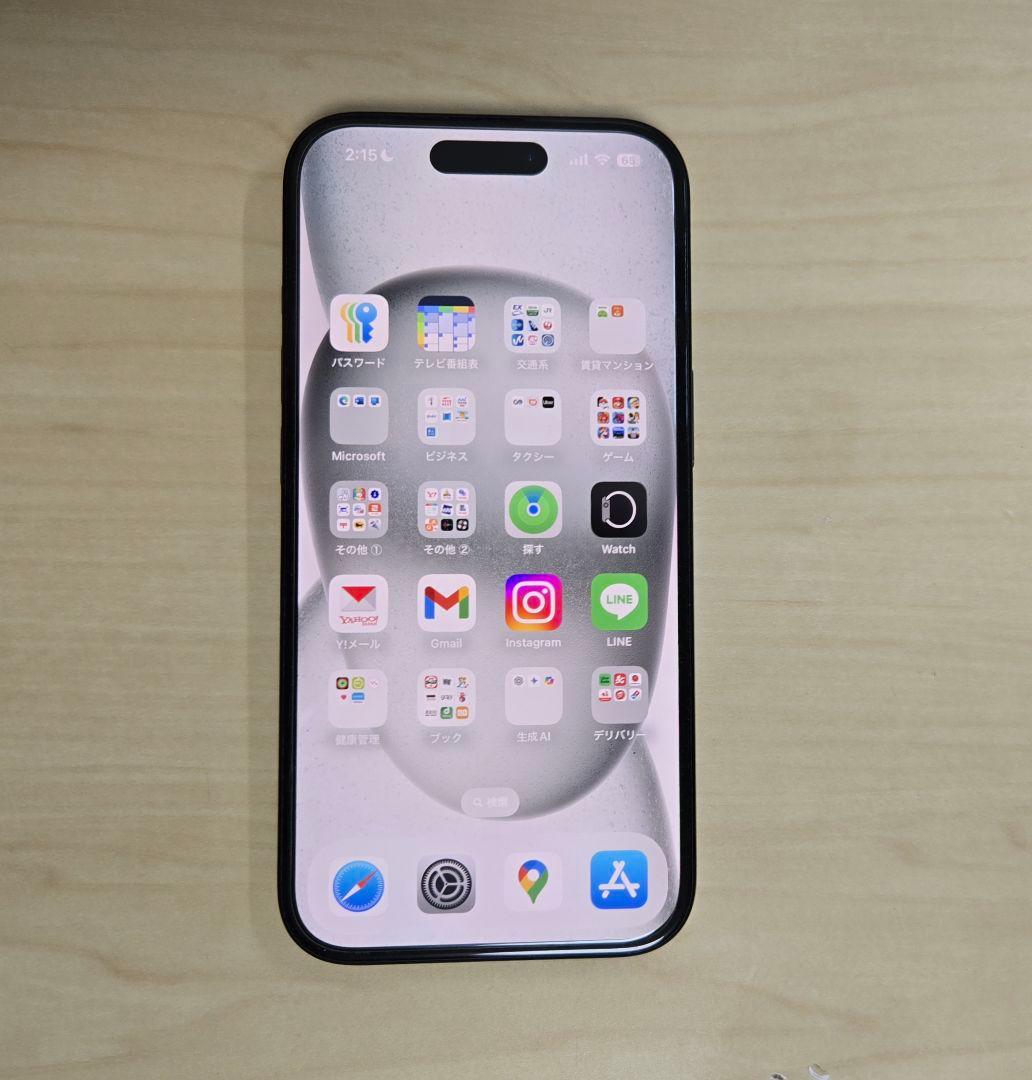 Apple iPhone 15 ブラック 256GB【中古品】
