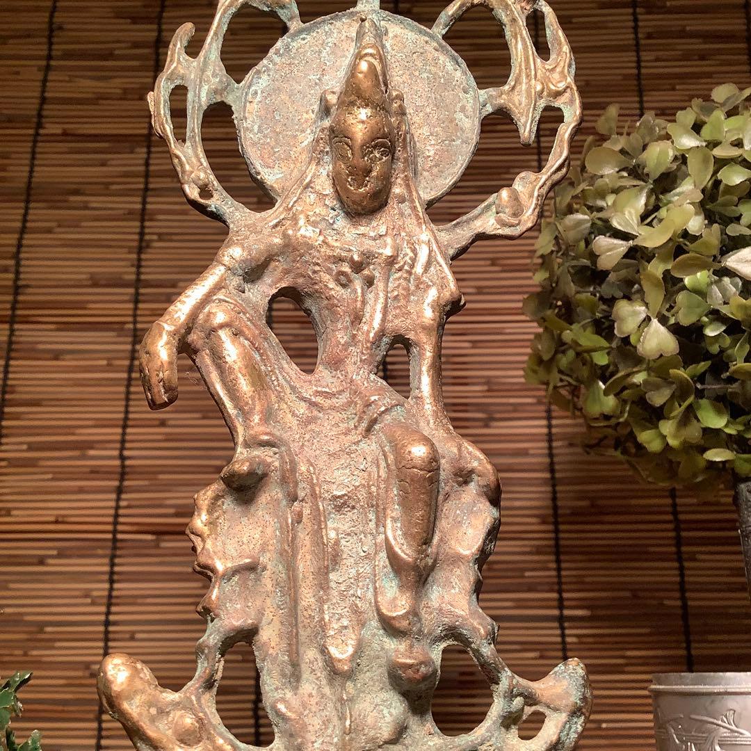 中国・大唐期「秘仏・観自在菩薩坐像」唐王朝・中国大唐国・六角座・￼￼鍍金青銅