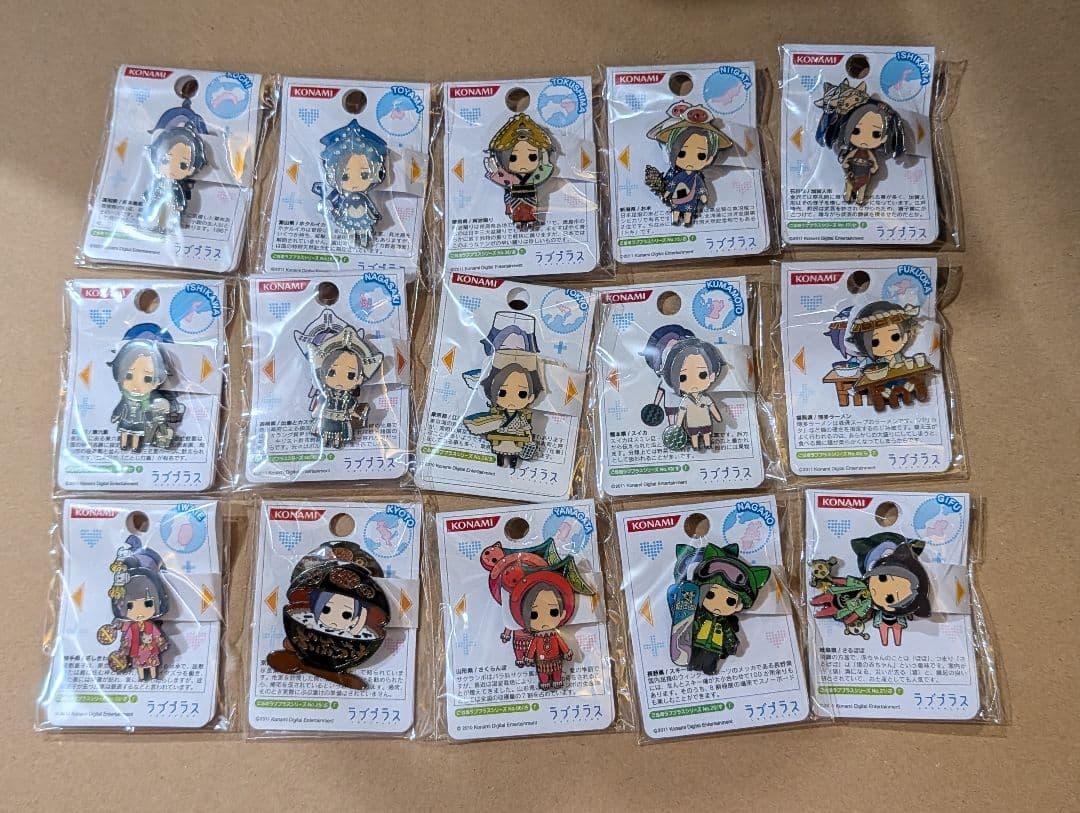 ラブプラス ご当地ピンバッジ等 55個 まとめ売り