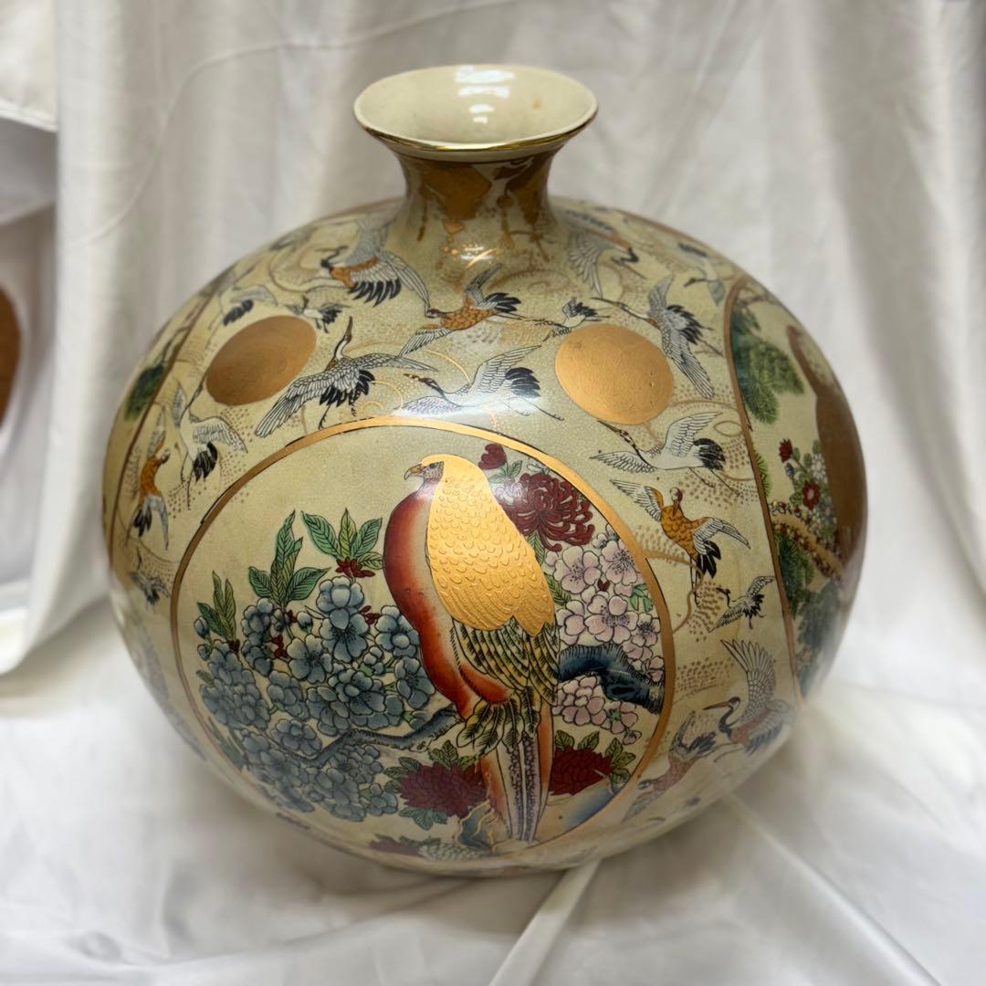薩摩焼金襴飾壺　栄盛窯　瀧山作　金襴手花鳥　金彩　盛上　特大　壺　花瓶　郡鶴雲文