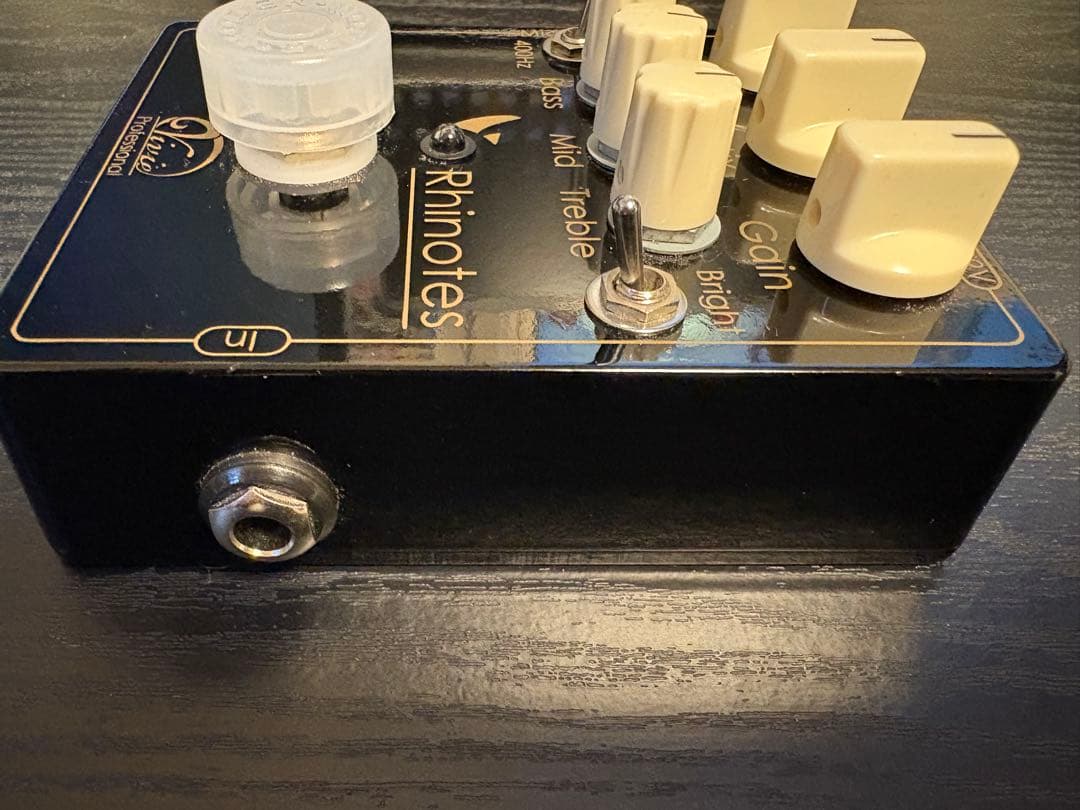 Vive Professional Rhinotes ベースエフェクター