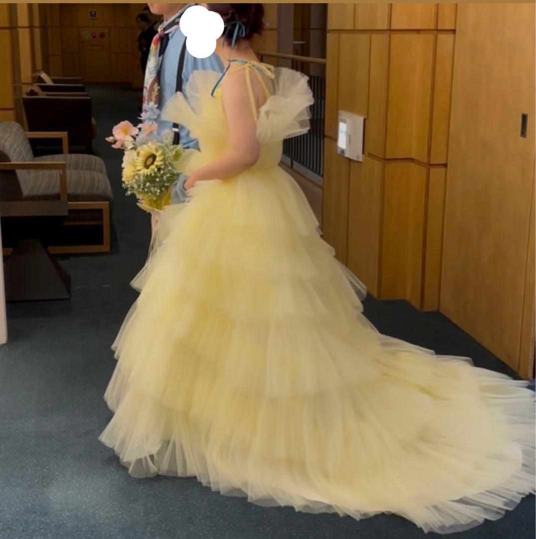 イエロー フリル　チュール　ウェディングドレス