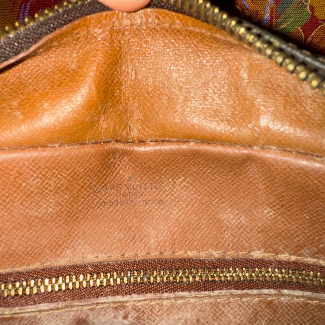 Louis Vuitton モノグラムショルダーバッグ