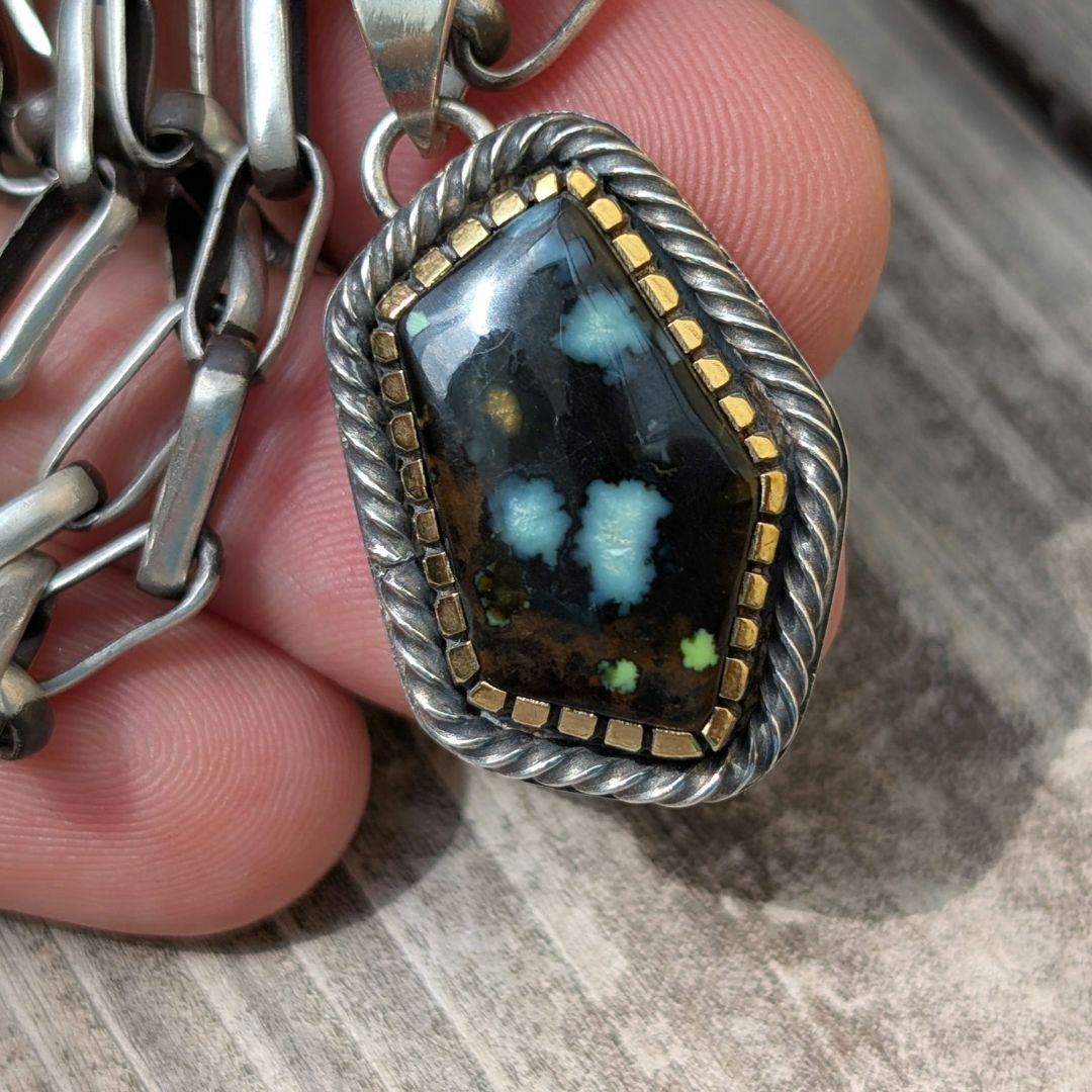 マッツン　ハンドメイドのターコイズトップ　インディアンジュエリー風