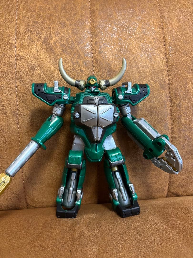 仮面ライダー龍騎　ミラーモンスター　フィギュア