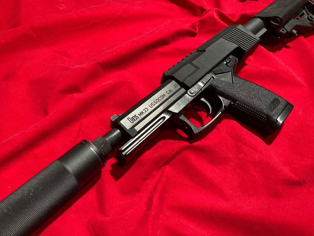 【究極の消音 カービン】SOCOM Mk23 本体のサプレッサー