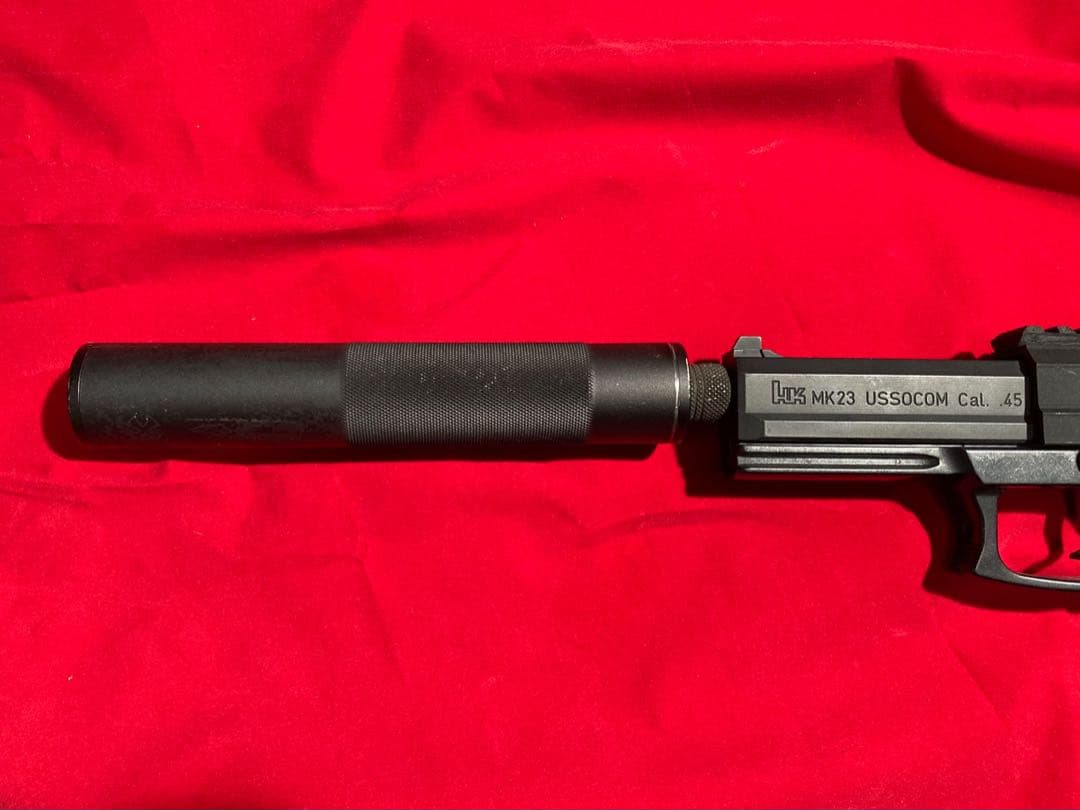 【究極の消音 カービン】SOCOM Mk23 本体のサプレッサー