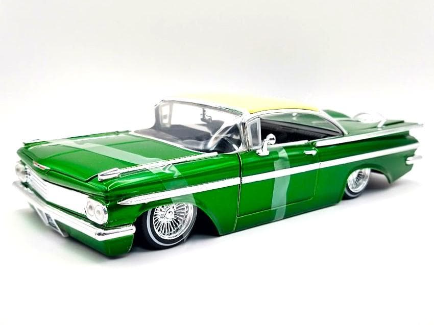 ジェイダトイズ 1/24 1959 シボレー インパラ CANDY GREEN