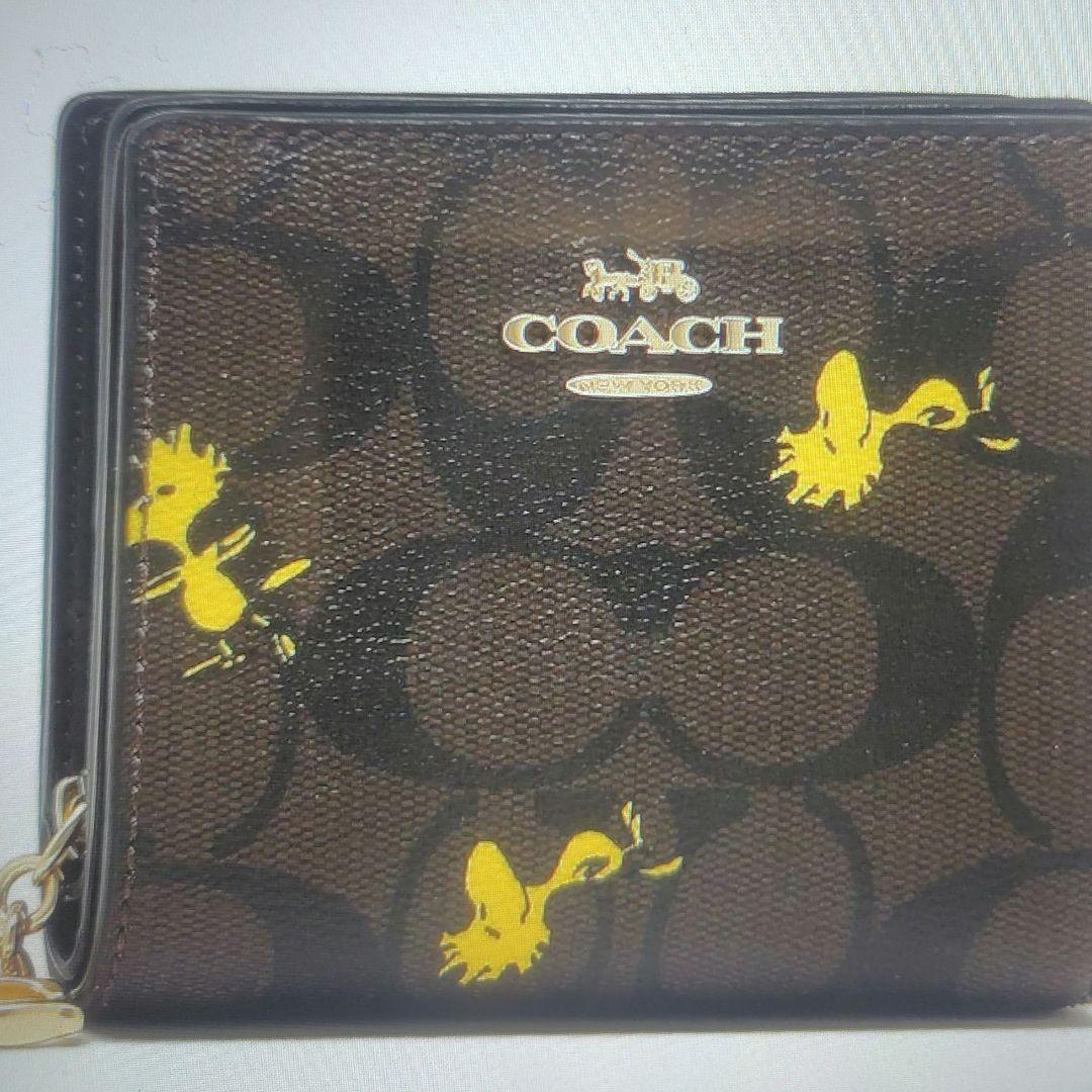 スヌーピー 二つ折り財布