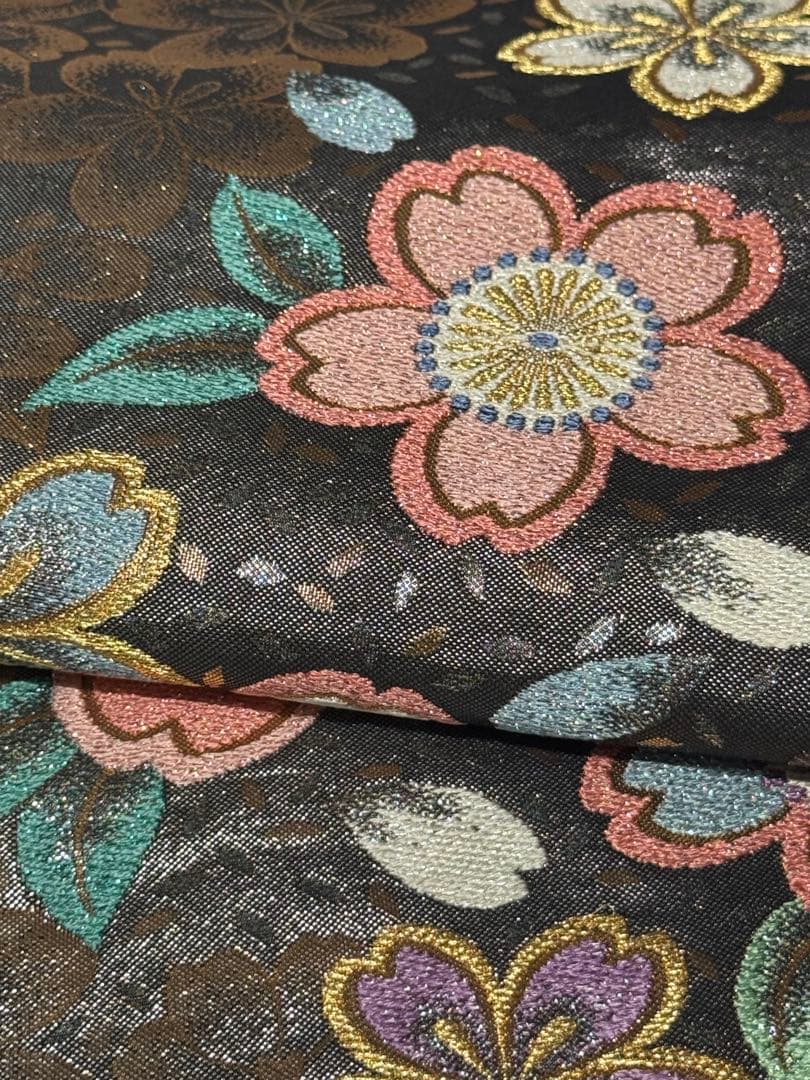 裄６９ｃｍ　豪華　４点セット　四季草花模様　刺繍振袖