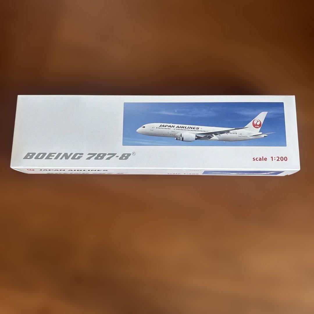 [新品]Boeing 787-8 日本航空 1:200 おまけ　シール付き