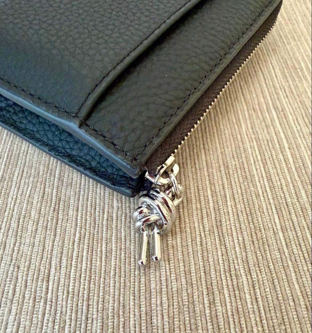 VASIC Round Multi Pocket L字ジップ財布