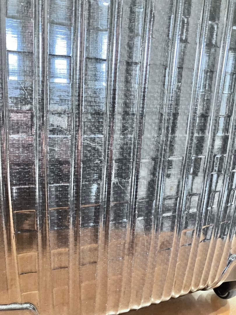 サムソナイト:クロノライト、約38L、超軽量、約1.96kg、機内持込可、