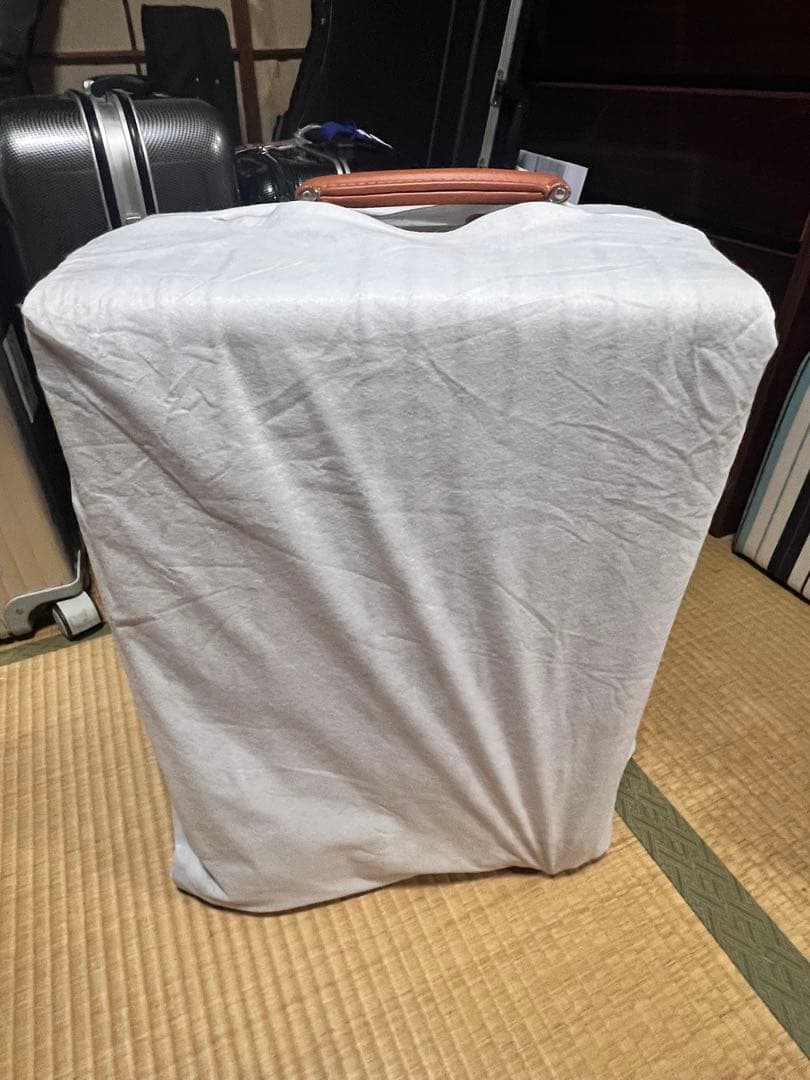 イノベーター　INV1811 ステアリングシルバー