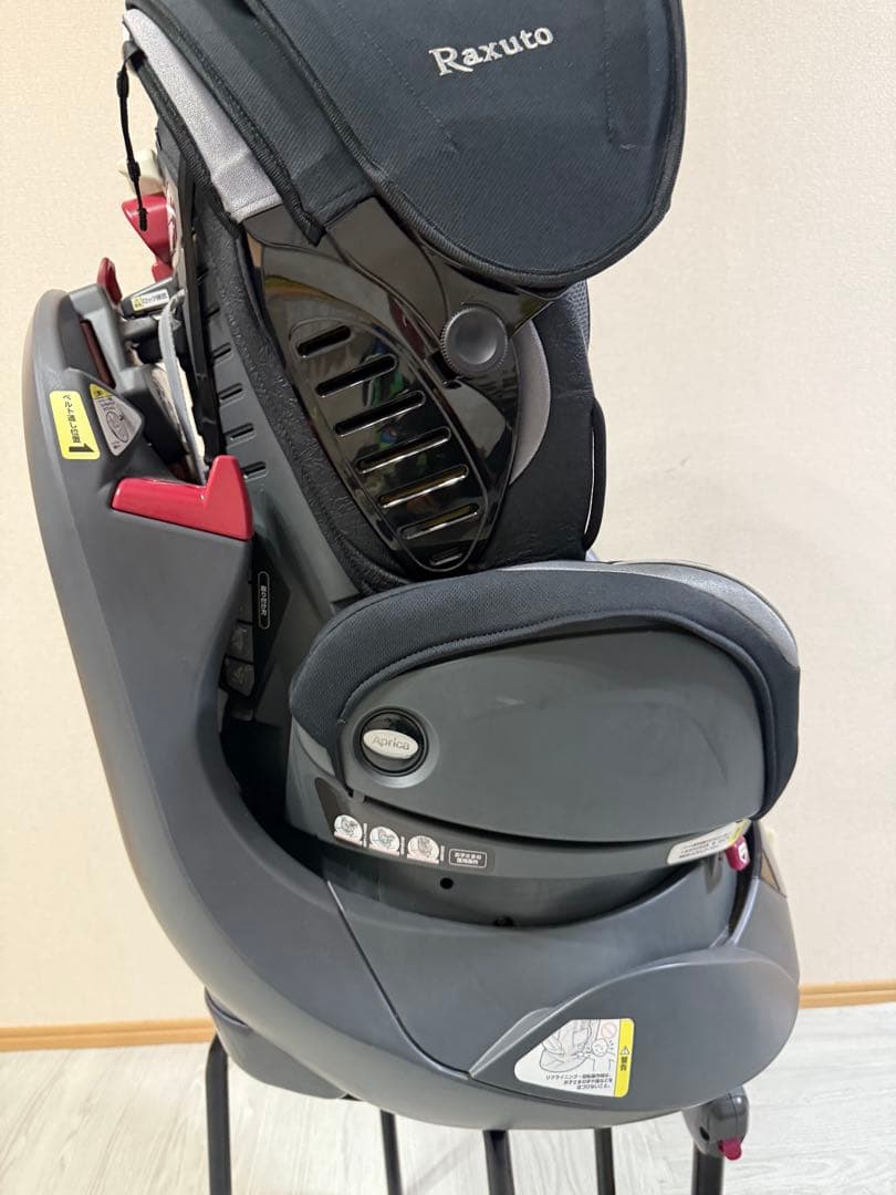 美品 Aprica フラディアラクート チャイルドシート　シェード付