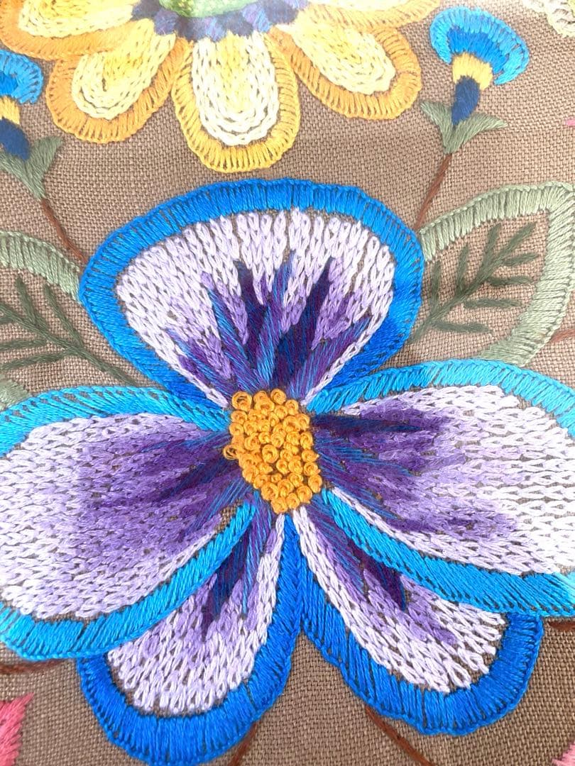 美品　戸塚刺繍　戸塚きく　初代作品　額　花　鳥　モダン