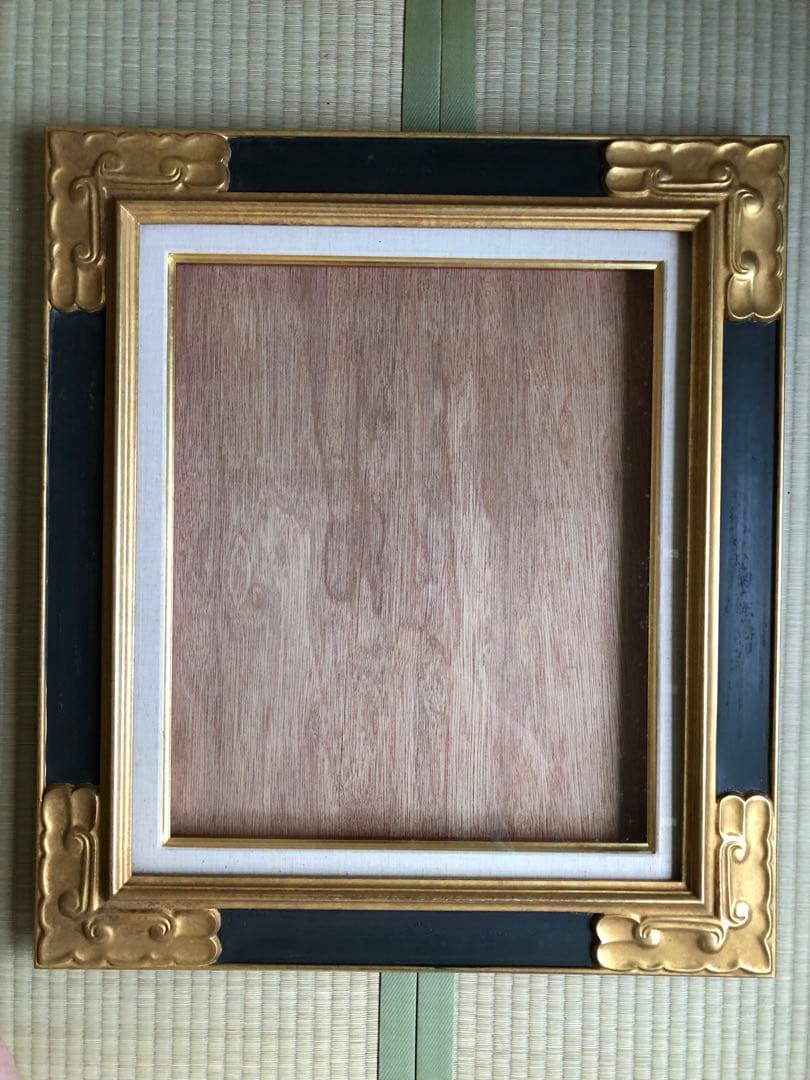 装飾的な黒金油彩額縁（箱付き）