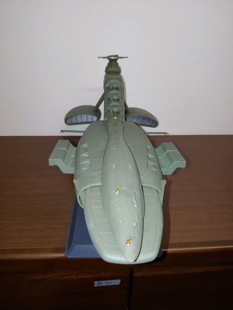 機動戦士ガンダム　メカコレ　1／400ジオン公国軍軽巡洋艦 量産型ムサイ　完成品